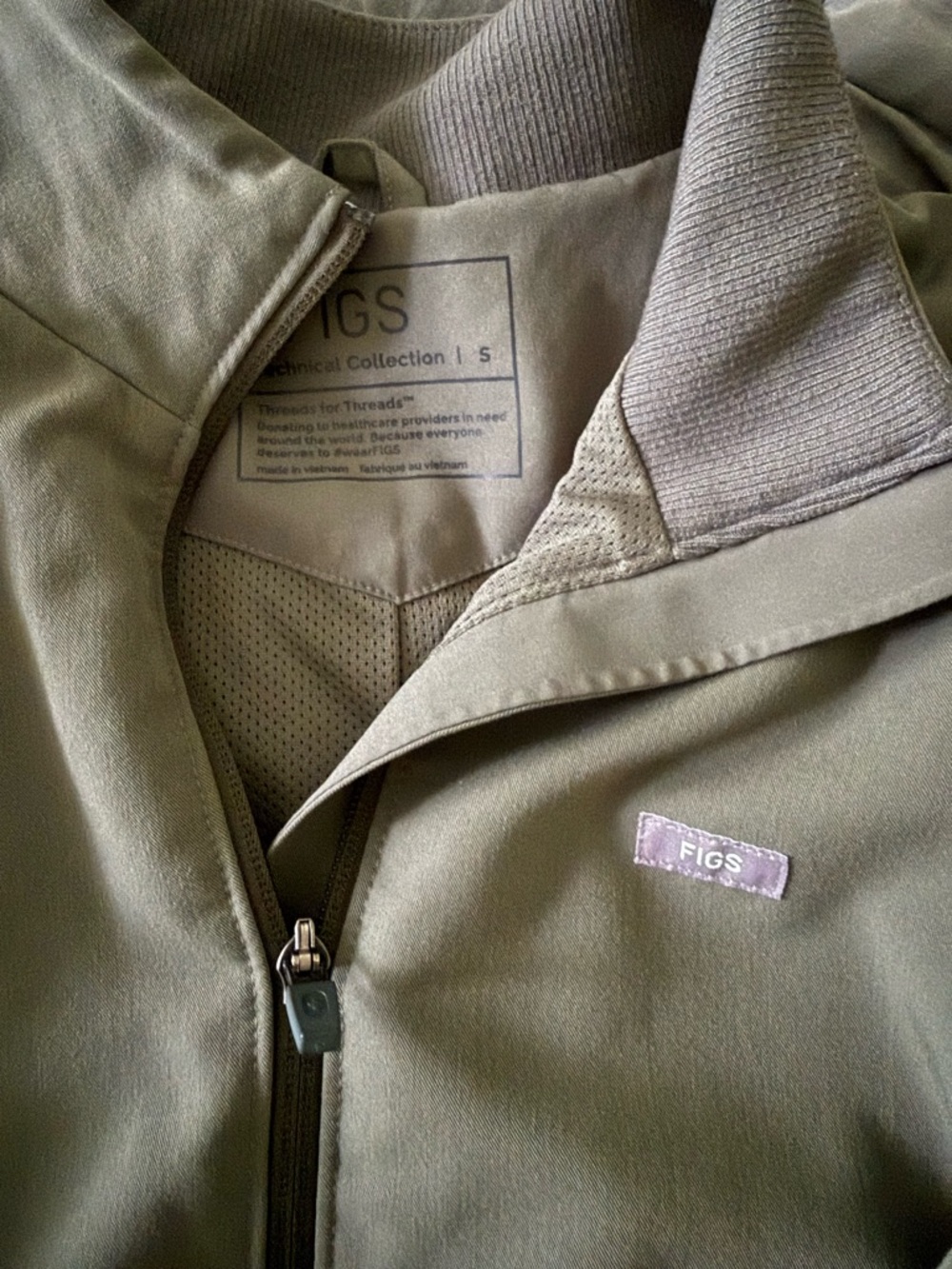 Sydney Figs Scrub Jacket - Picture 2 of 3